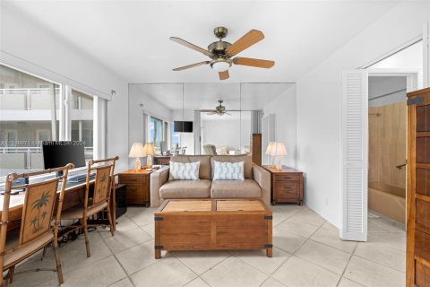 Condominio en venta en Hillsboro Beach, Florida, 2 dormitorios, 83.61 m2 № 967549 - foto 30