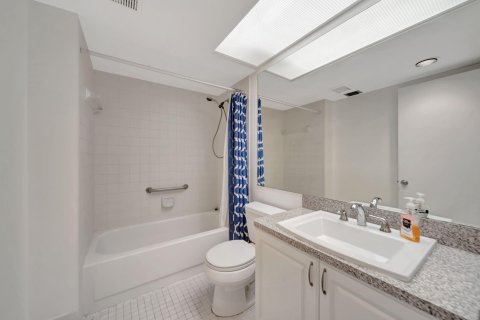 Copropriété à vendre à Pembroke Pines, Floride: 2 chambres, 110.74 m2 № 1161700 - photo 28