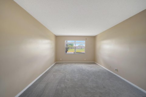 Copropriété à vendre à Pembroke Pines, Floride: 2 chambres, 110.74 m2 № 1161700 - photo 10