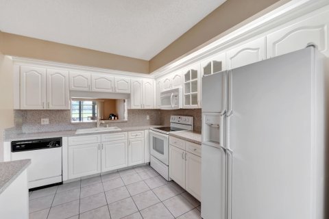 Copropriété à vendre à Pembroke Pines, Floride: 2 chambres, 110.74 m2 № 1161700 - photo 23