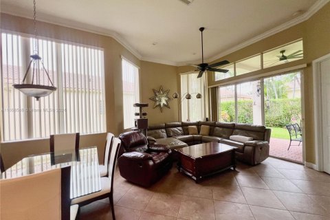 House in Parkland, Florida 5 bedrooms, 272.85 sq.m. № 1232331 - photo 30