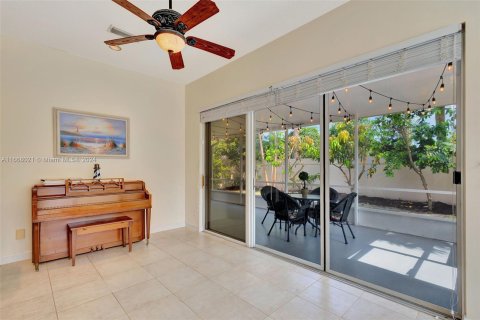 House in Jupiter, Florida 3 bedrooms, 183.48 sq.m. № 1389718 - photo 14