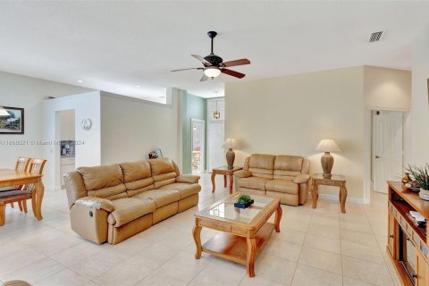 Casa en venta en Jupiter, Florida, 3 dormitorios, 183.48 m2 № 1389718 - foto 8