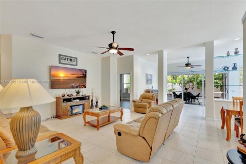 Casa en venta en Jupiter, Florida, 3 dormitorios, 183.48 m2 № 1389718 - foto 3