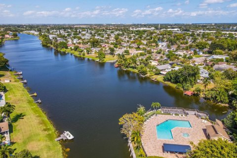 Villa ou maison à vendre à Delray Beach, Floride: 3 chambres, 156.82 m2 № 1146315 - photo 3