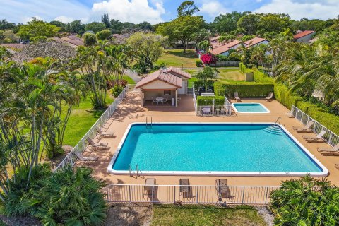 Villa ou maison à vendre à Delray Beach, Floride: 3 chambres, 156.82 m2 № 1146315 - photo 1