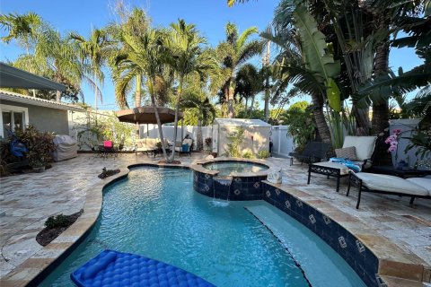 Casa en venta en Wilton Manors, Florida, 3 dormitorios, 140.1 m2 № 1146313 - foto 12