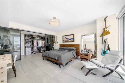 Condo in Miami Beach, Florida, 3 bedrooms  № 1394872 - photo 11