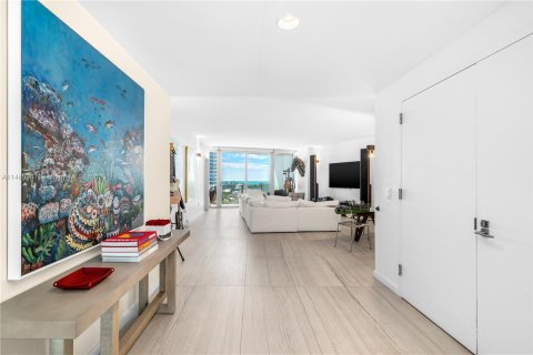 Condominio en venta en Miami Beach, Florida, 3 dormitorios, 265.7 m2 № 1394872 - foto 10