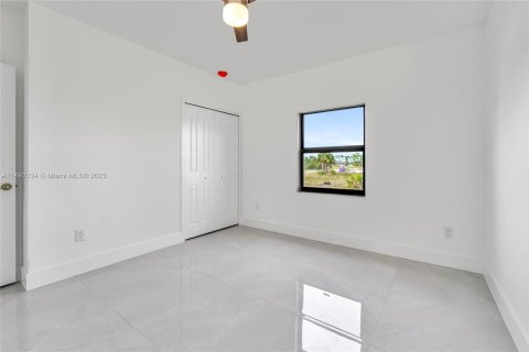 Casa en venta en Lehigh Acres, Florida, 3 dormitorios, 150.5 m2 № 860050 - foto 29
