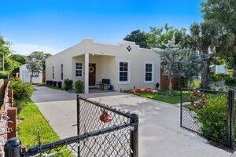 Casa en venta en West Palm Beach, Florida, 3 dormitorios, 89.19 m2 № 1092671 - foto 17