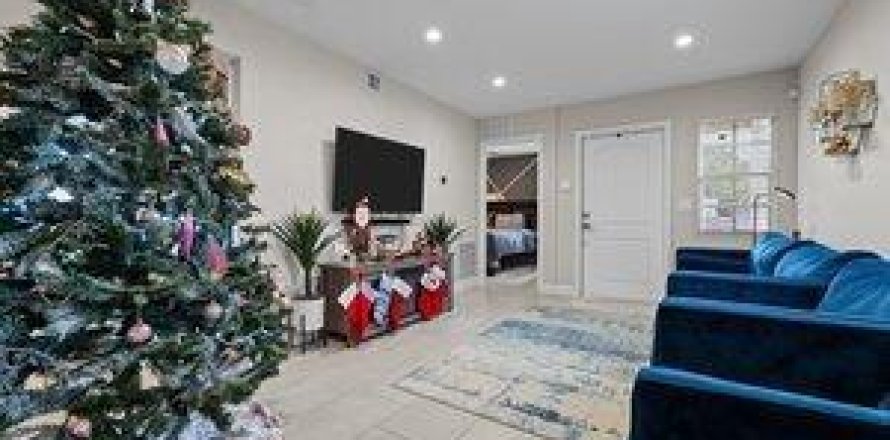 House in West Palm Beach, Florida 3 bedrooms, 89.19 sq.m. № 1092671