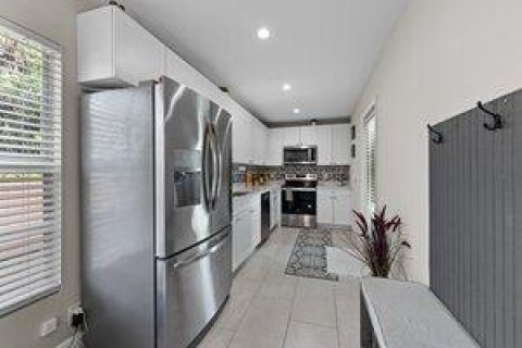 Casa en venta en West Palm Beach, Florida, 3 dormitorios, 89.19 m2 № 1092671 - foto 14