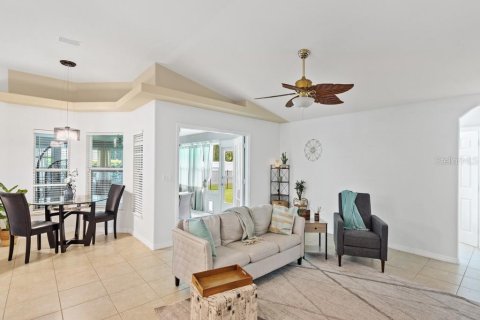House in Vero Beach, Florida 4 bedrooms, 230.3 sq.m. № 546561 - photo 8