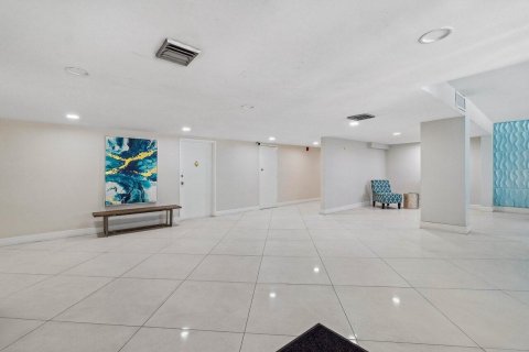 Condominio en venta en Hillsboro Beach, Florida, 2 dormitorios, 106.84 m2 № 1116803 - foto 13