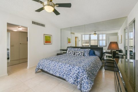 Condominio en venta en Riviera Beach, Florida, 2 dormitorios, 113.25 m2 № 1116842 - foto 24