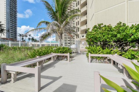 Copropriété à vendre à Riviera Beach, Floride: 2 chambres, 113.25 m2 № 1116842 - photo 7