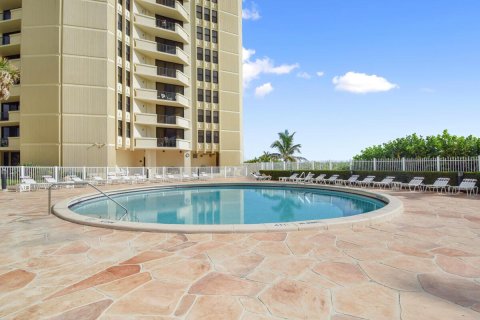 Condominio en venta en Riviera Beach, Florida, 2 dormitorios, 113.25 m2 № 1116842 - foto 8