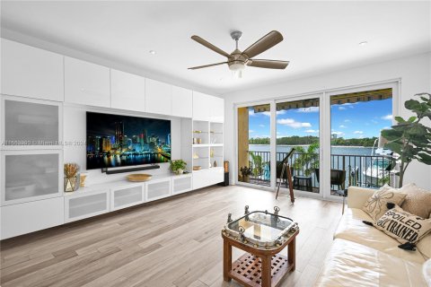 Adosado en venta en Hollywood, Florida, 3 dormitorios, 174.38 m2 № 1159193 - foto 11