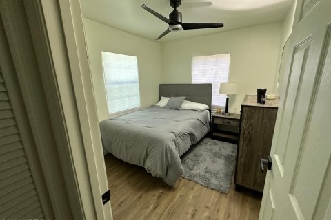 Dúplex en venta en Jacksonville, Florida, 4 dormitorios, 104.42 m2 № 802148 - foto 8