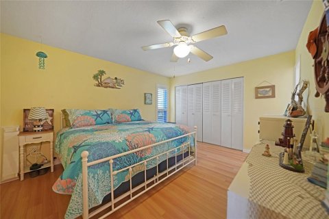 House in Port Charlotte, Florida 2 bedrooms, 140.47 sq.m. № 1430327 - photo 18