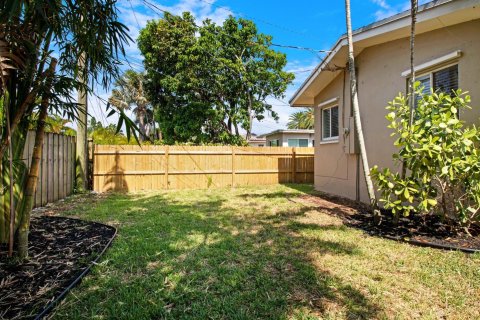 House in Fort Lauderdale, Florida 3 bedrooms, 140.75 sq.m. № 1208190 - photo 5