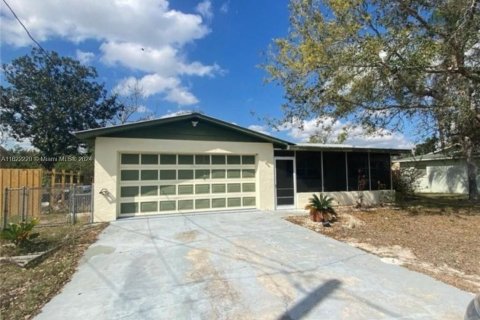 Propiedad comercial en venta en Sebring, Florida № 1269099 - foto 29