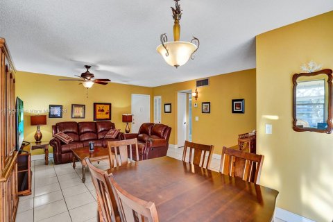 Copropriété à vendre à Lauderhill, Floride: 2 chambres, 91.04 m2 № 986527 - photo 13