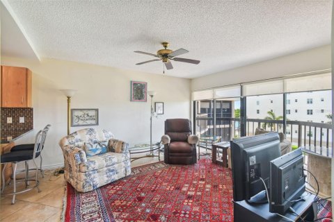 Condominio en venta en Marco Island, Florida, 2 dormitorios, 151.43 m2 № 1164228 - foto 21