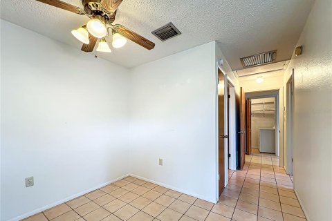 Copropriété à vendre à New Port Richey, Floride: 2 chambres, 76.64 m2 № 1256071 - photo 18