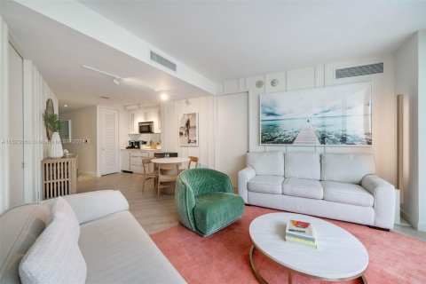 Copropriété à vendre à Miami Beach, Floride: 2 chambres, 104.14 m2 № 1270587 - photo 5