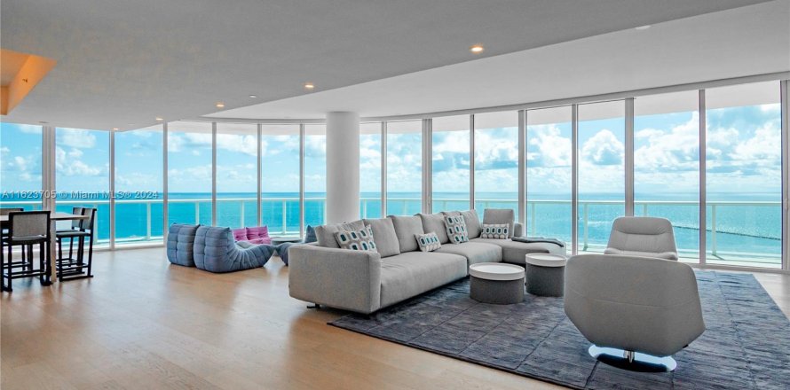 Condominio en Miami Beach, Florida, 5 dormitorios  № 1270590