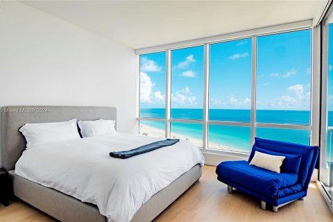 Condominio en venta en Miami Beach, Florida, 5 dormitorios, 406.73 m2 № 1270590 - foto 15