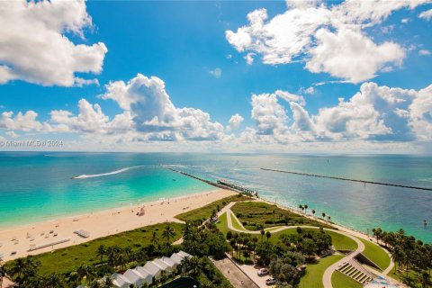 Condominio en venta en Miami Beach, Florida, 5 dormitorios, 406.73 m2 № 1270590 - foto 18