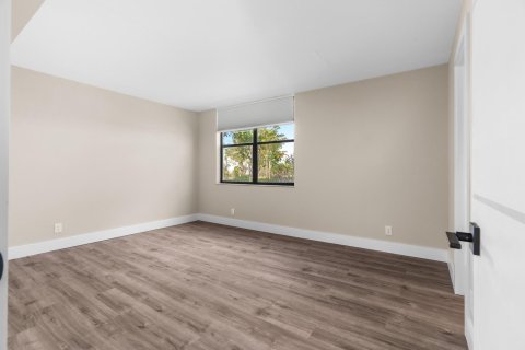 Condominio en venta en Oakland Park, Florida, 2 dormitorios, 85.47 m2 № 1007692 - foto 24