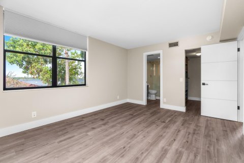 Condominio en venta en Oakland Park, Florida, 2 dormitorios, 85.47 m2 № 1007692 - foto 22