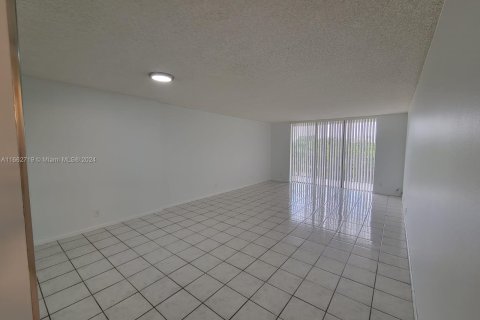 Copropriété à vendre à Aventura, Floride: 1 chambre, 85.28 m2 № 1370904 - photo 2