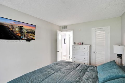 Copropriété à vendre à Deerfield Beach, Floride: 2 chambres, 76.18 m2 № 1289005 - photo 24