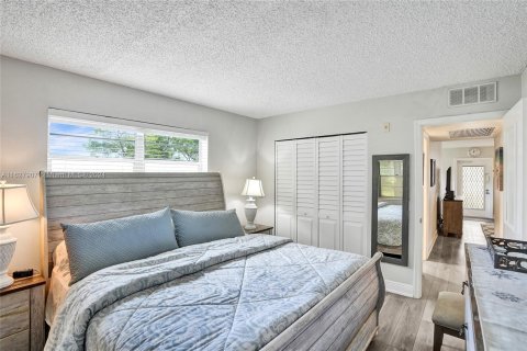 Copropriété à vendre à Deerfield Beach, Floride: 2 chambres, 76.18 m2 № 1289005 - photo 17