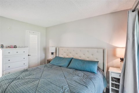 Copropriété à vendre à Deerfield Beach, Floride: 2 chambres, 76.18 m2 № 1289005 - photo 25