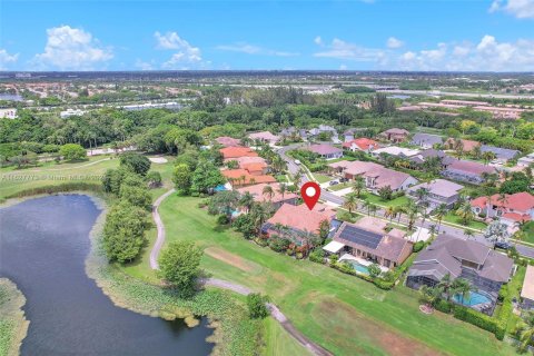 Casa en venta en Pembroke Pines, Florida, 4 dormitorios, 223.8 m2 № 1289004 - foto 3