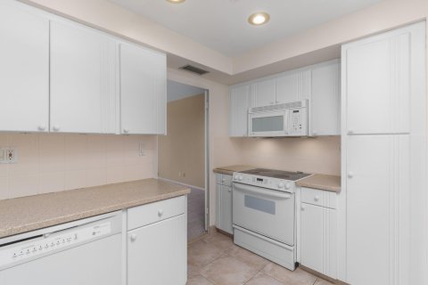 Condo in Fort Lauderdale, Florida, 1 bedroom  № 1103623 - photo 14