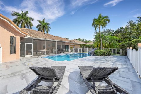Casa en venta en Coral Springs, Florida, 4 dormitorios, 271.65 m2 № 1103621 - foto 19