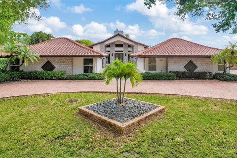 Villa ou maison à vendre à Coral Springs, Floride: 6 chambres, 577.48 m2 № 1103605 - photo 16