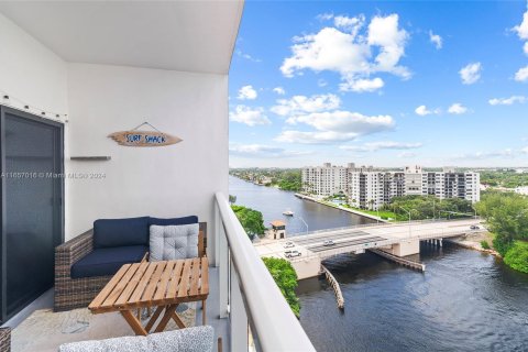 Condo in Pompano Beach, Florida, 2 bedrooms  № 1357295 - photo 19