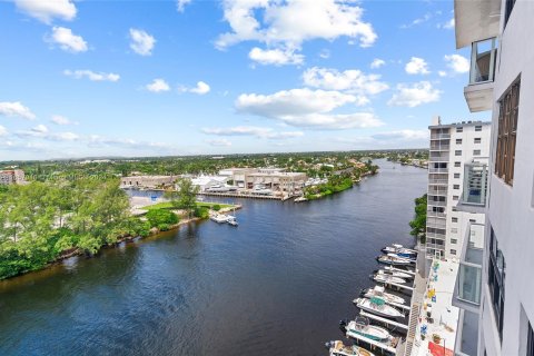 Condo in Pompano Beach, Florida, 2 bedrooms  № 1357295 - photo 20