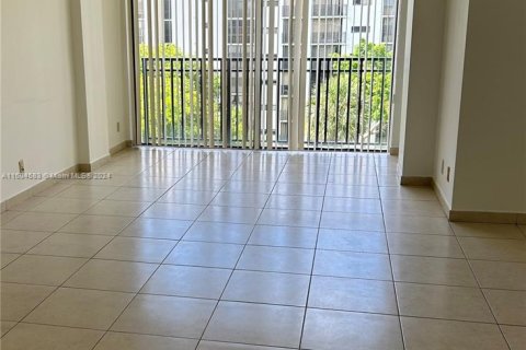 Copropriété à louer à Sunny Isles Beach, Floride: 1 chambre, 71.26 m2 № 1229998 - photo 21