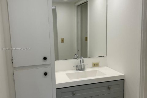 Copropriété à louer à Sunny Isles Beach, Floride: 1 chambre, 71.26 m2 № 1229998 - photo 29