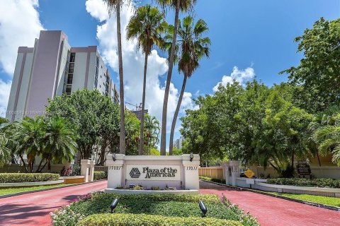 Copropriété à louer à Sunny Isles Beach, Floride: 1 chambre, 71.26 m2 № 1229998 - photo 2