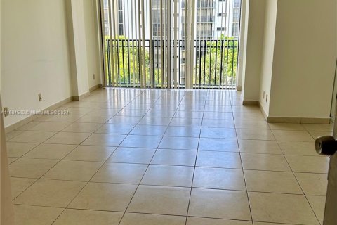 Copropriété à louer à Sunny Isles Beach, Floride: 1 chambre, 71.26 m2 № 1229998 - photo 20